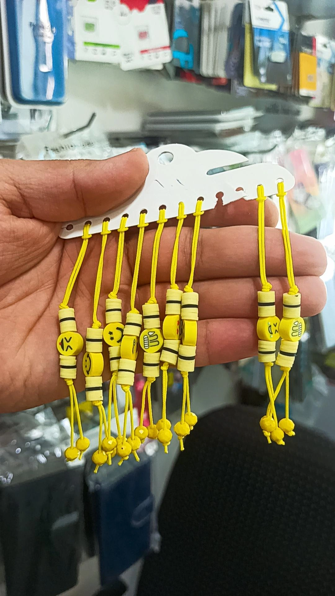 آویز موبایل لبخند